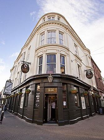 The Dickens Bar & Inn Scarborough Ngoại thất bức ảnh